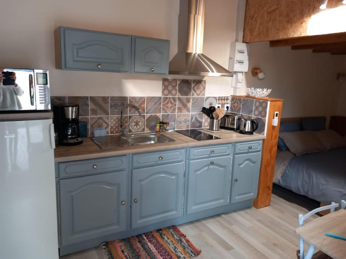 Studio Independant Dans Villa Neffies Zewnętrze zdjęcie