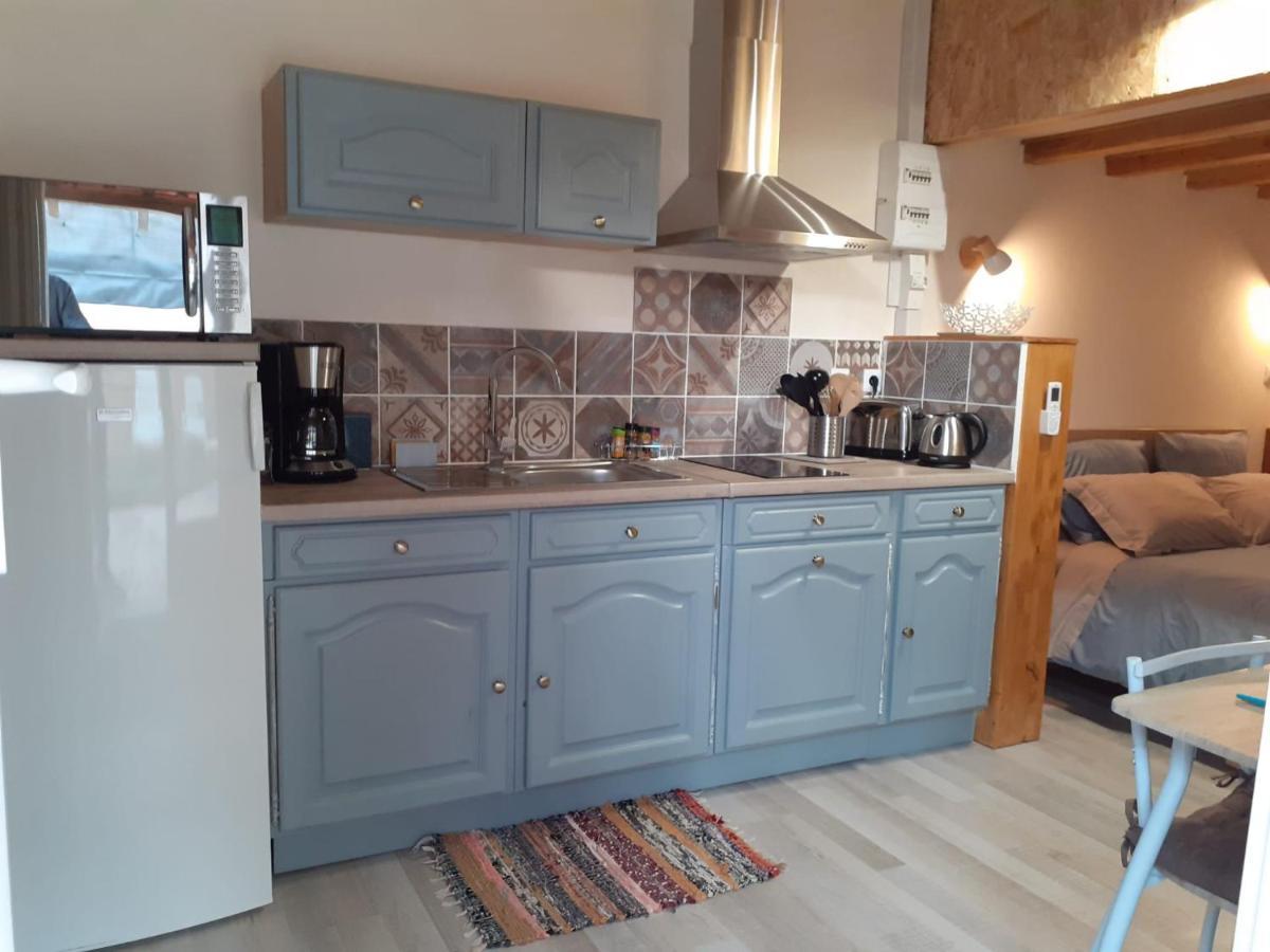 Studio Independant Dans Villa Neffies Zewnętrze zdjęcie